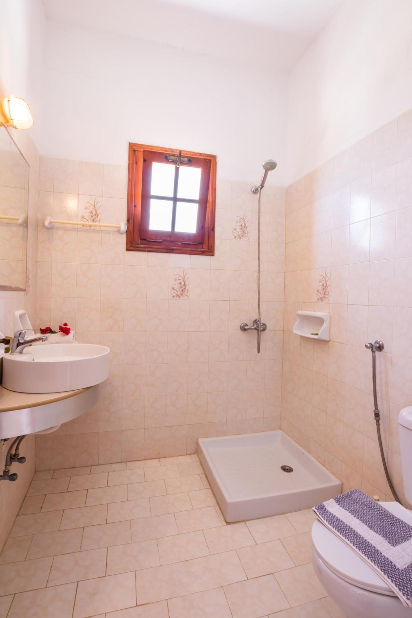 Sun Week Bay Hotel Lefkos  Room photo