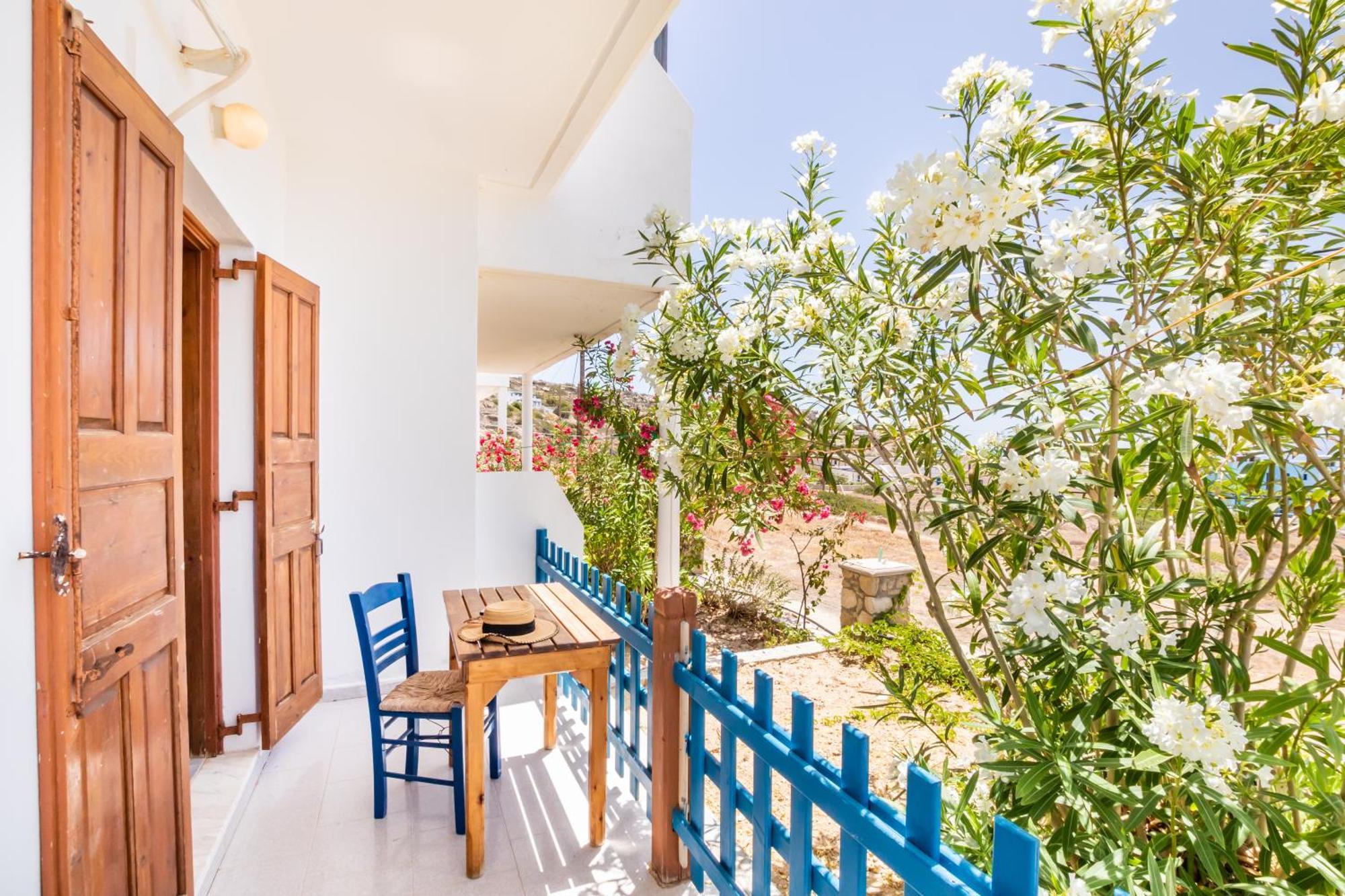 Sun Week Bay Hotel Lefkos  Exterior photo